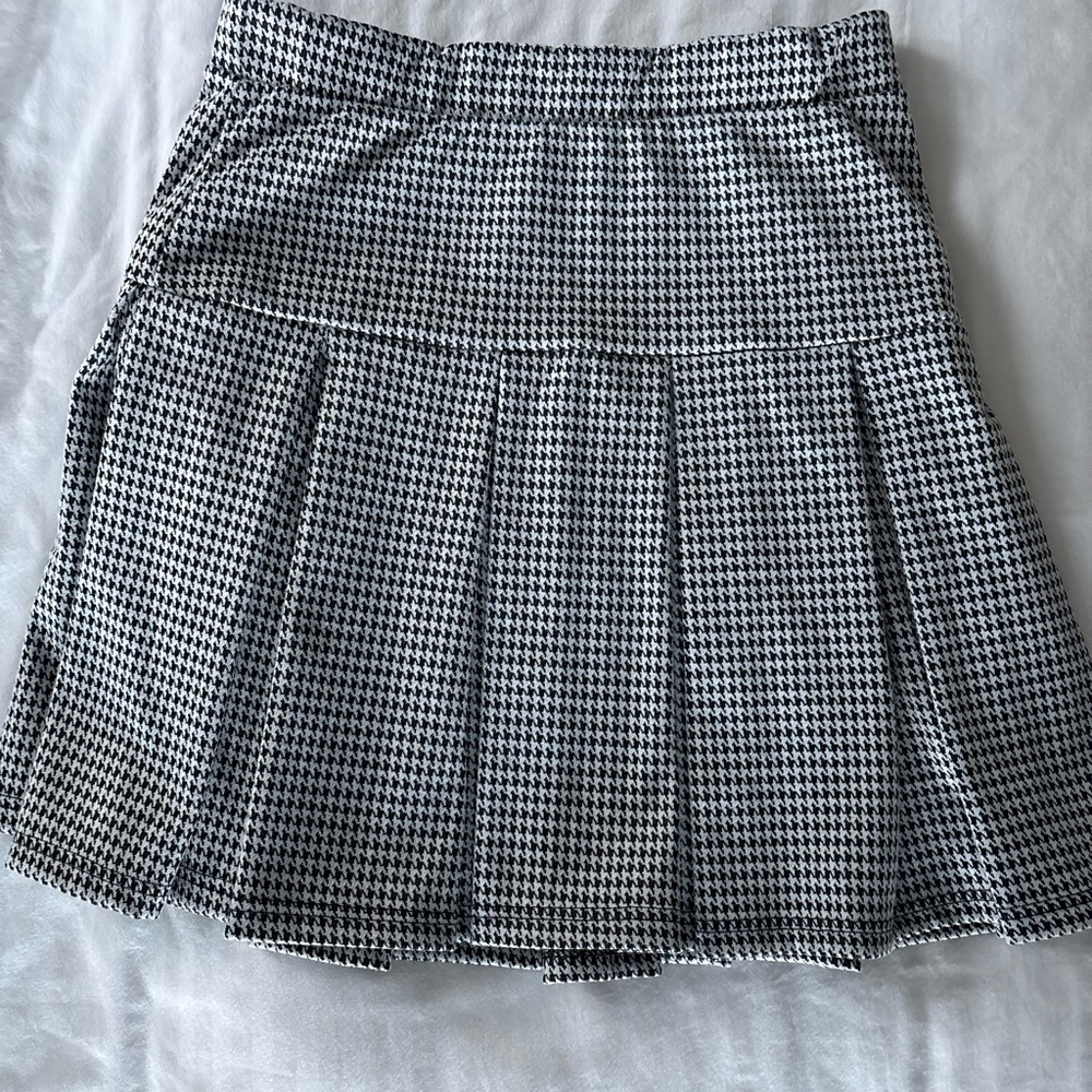 Caution To The Wind Black and White Pleated Skirt